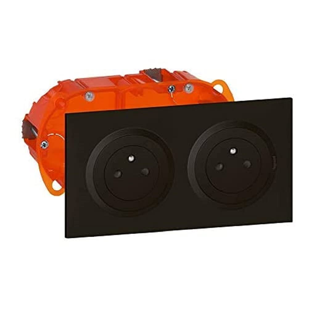 Prise électrique double LEGRAND Dooxie + Plaque Carrée + Boîte d'Encastremment