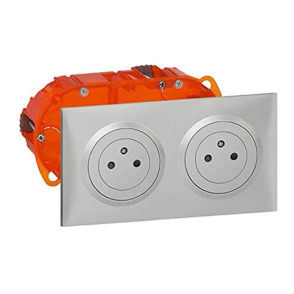 Prise électrique double LEGRAND Dooxie + Plaque Carrée + Boîte d'Encastremment