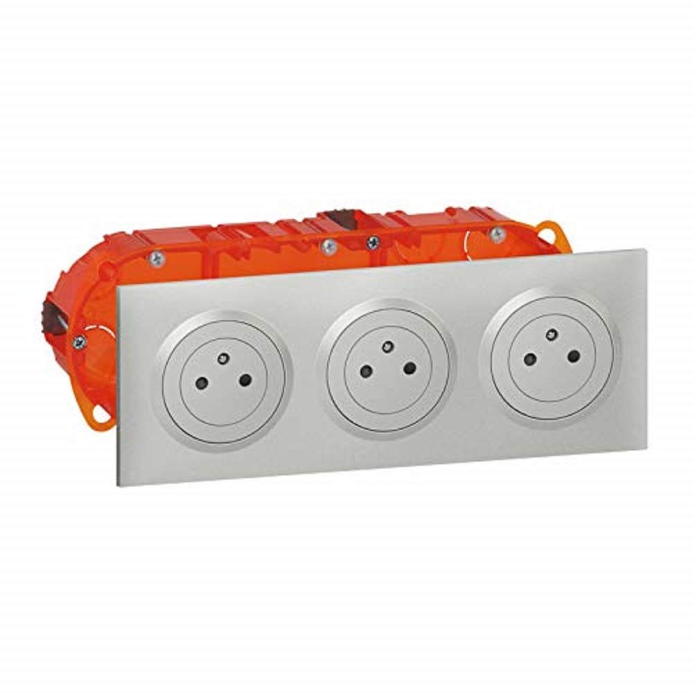 Prise électrique double LEGRAND Dooxie + Plaque Carrée + Boîte d'Encastremment