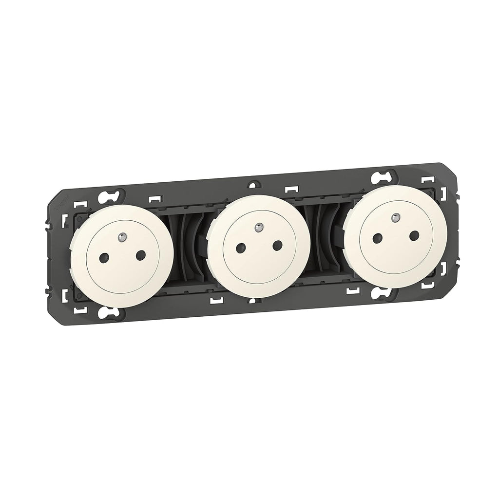 LEGRAND Dooxie Triple Socket